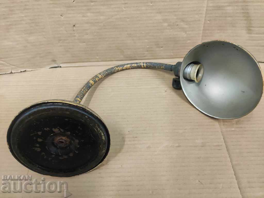 Φωτιστικό νύχτας με δυνατότητα επέκτασης Φωτιστικό νύχτας με δυνατότητα επέκτασης