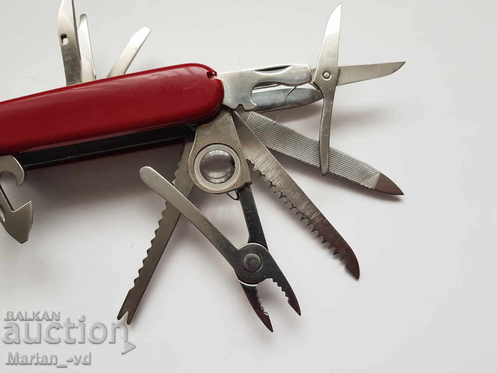 Delivery of Multifunctional pocket knife with leather case Delivery of Multifunctional pocket knife with leather case