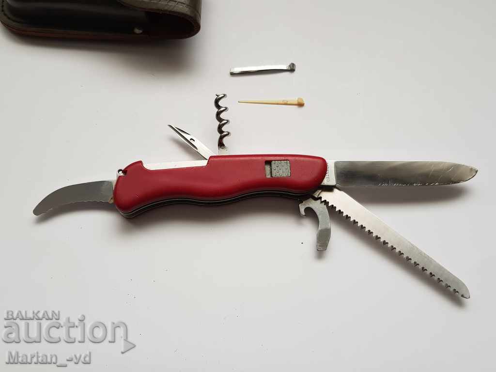 Delivery of Swiss Victorinox pocket military knife with case Delivery of Swiss Victorinox pocket military knife with case