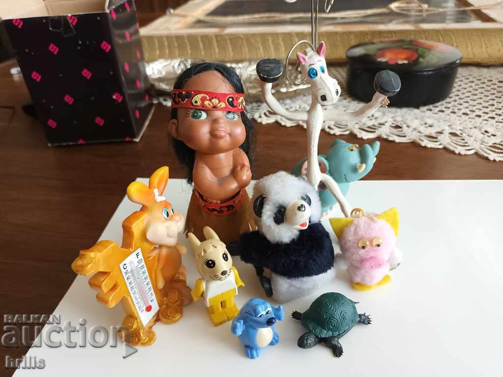 Livrarea LOTUL DE 9 FIGURI