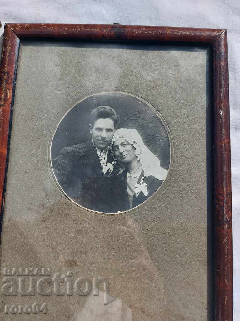 Delivery of OLD PICTURE IN FRAMEWORK Delivery of OLD PICTURE IN FRAMEWORK