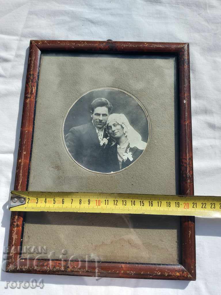 OLD PICTURE IN FRAMEWORK - 5 OLD PICTURE IN FRAMEWORK - 5