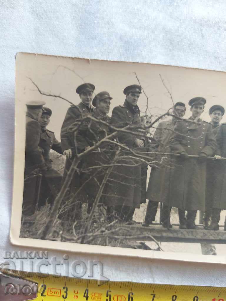 Delivery of OFFICERS - SOLDIERS - OVERHEADS Delivery of OFFICERS - SOLDIERS - OVERHEADS