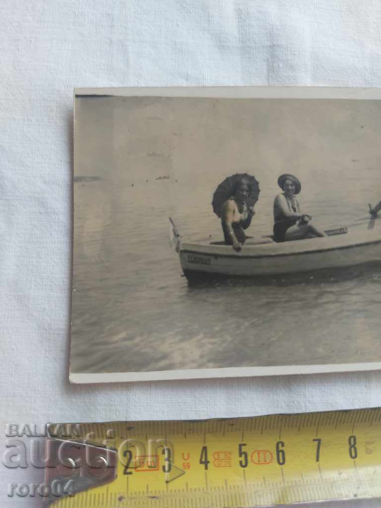 PHOTO RESORT - ΒΑΡΝΑ - ΣΤ. ΚΩΝΣΤΑΝΤΙΝΟΣ με τιμή € 5.99 | 11.72 BGN