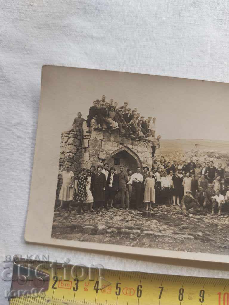 Auction PEOPLE - FOUNTAIN - EVENT - STUDENTS Auction PEOPLE - FOUNTAIN - EVENT - STUDENTS