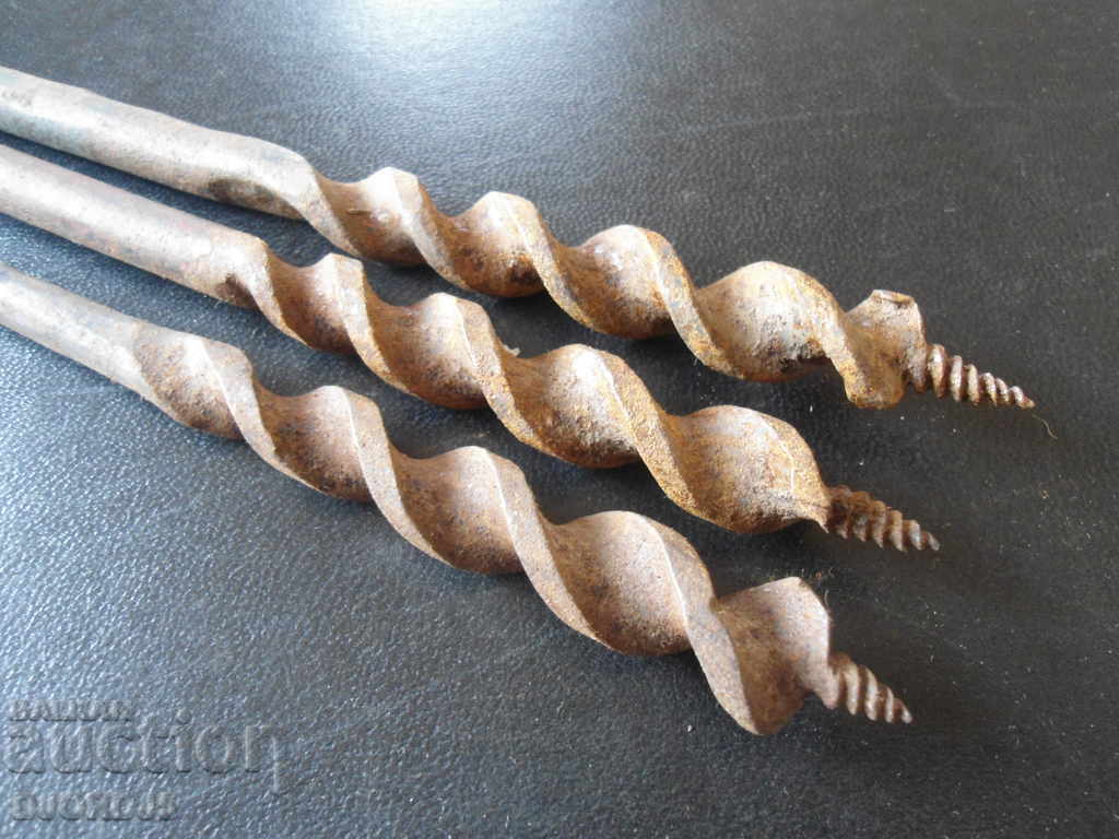 Burghie vechi, 3 piese cu preț 9.00 BGN | € 4.60