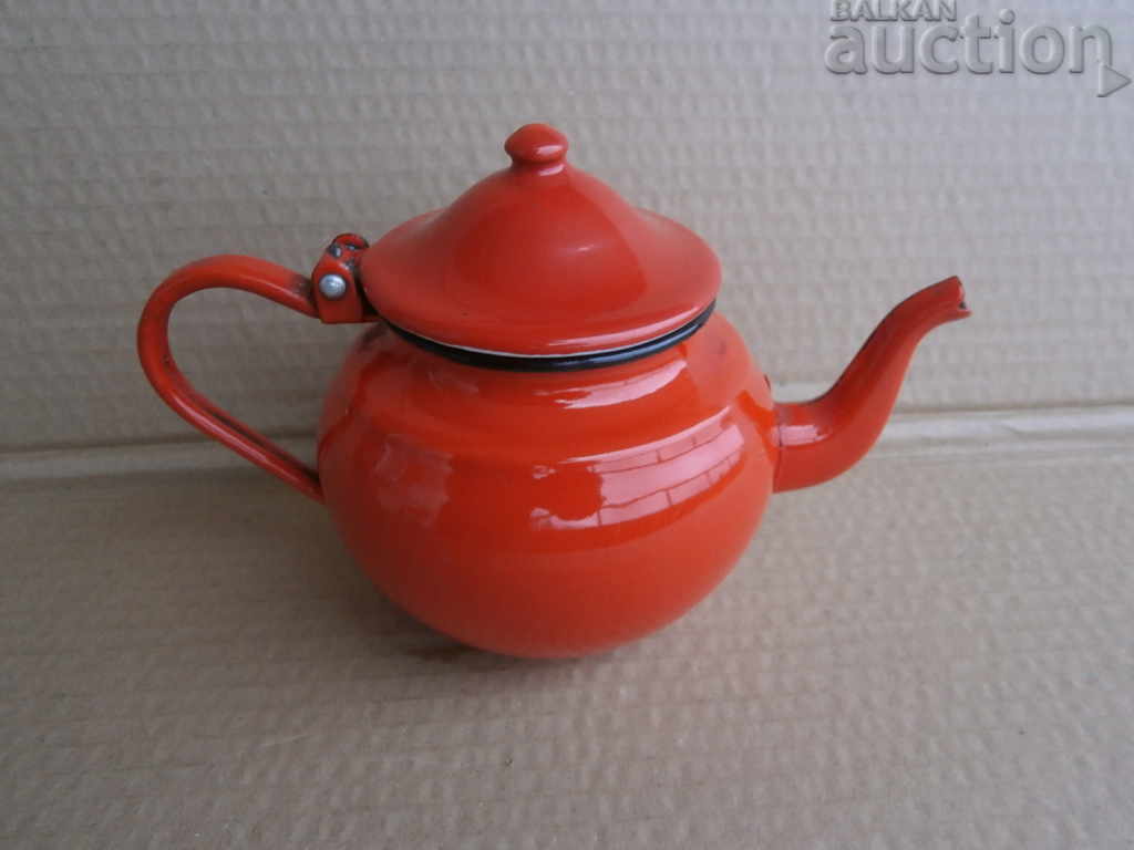 Auction GREAT LITTLE RED enameled teapot 60s Auction GREAT LITTLE RED enameled teapot 60s
