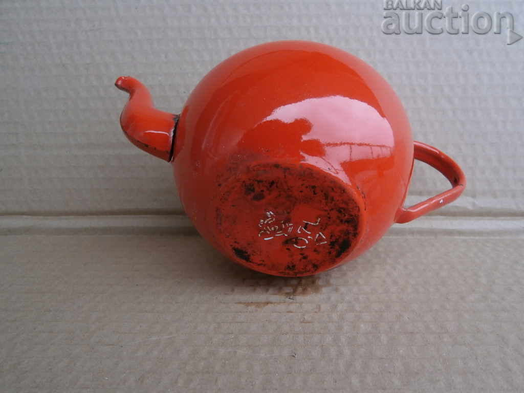 GREAT LITTLE RED enameled teapot 60s - 6 GREAT LITTLE RED enameled teapot 60s - 6