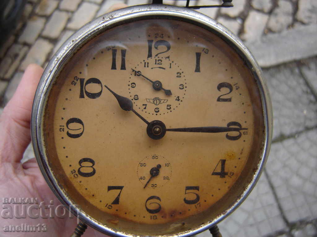 КОЛЕКЦИОНЕРСКИ БУДИЛНИК KIENZLE с цена € 18.00 | 35.20 лв.