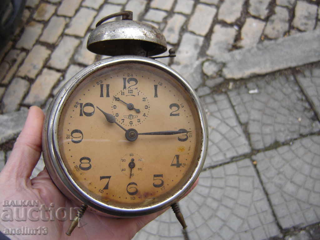 КОЛЕКЦИОНЕРСКИ БУДИЛНИК KIENZLE