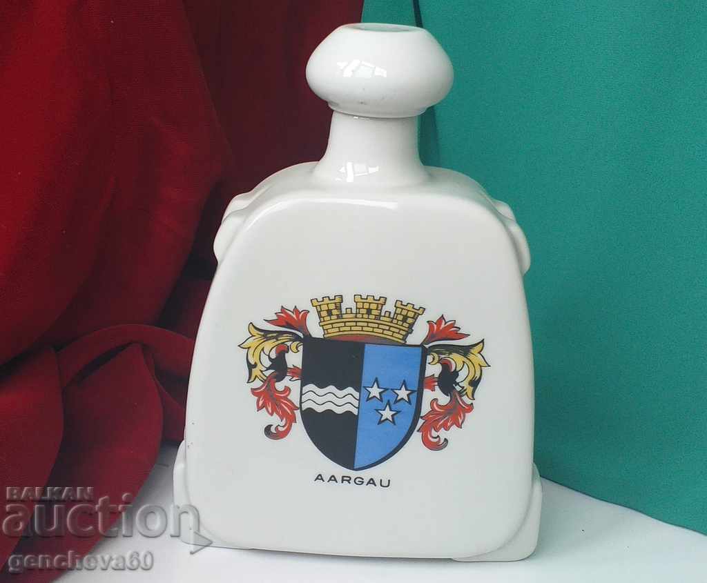 Porcelain cup with coat of arms / marking - 5