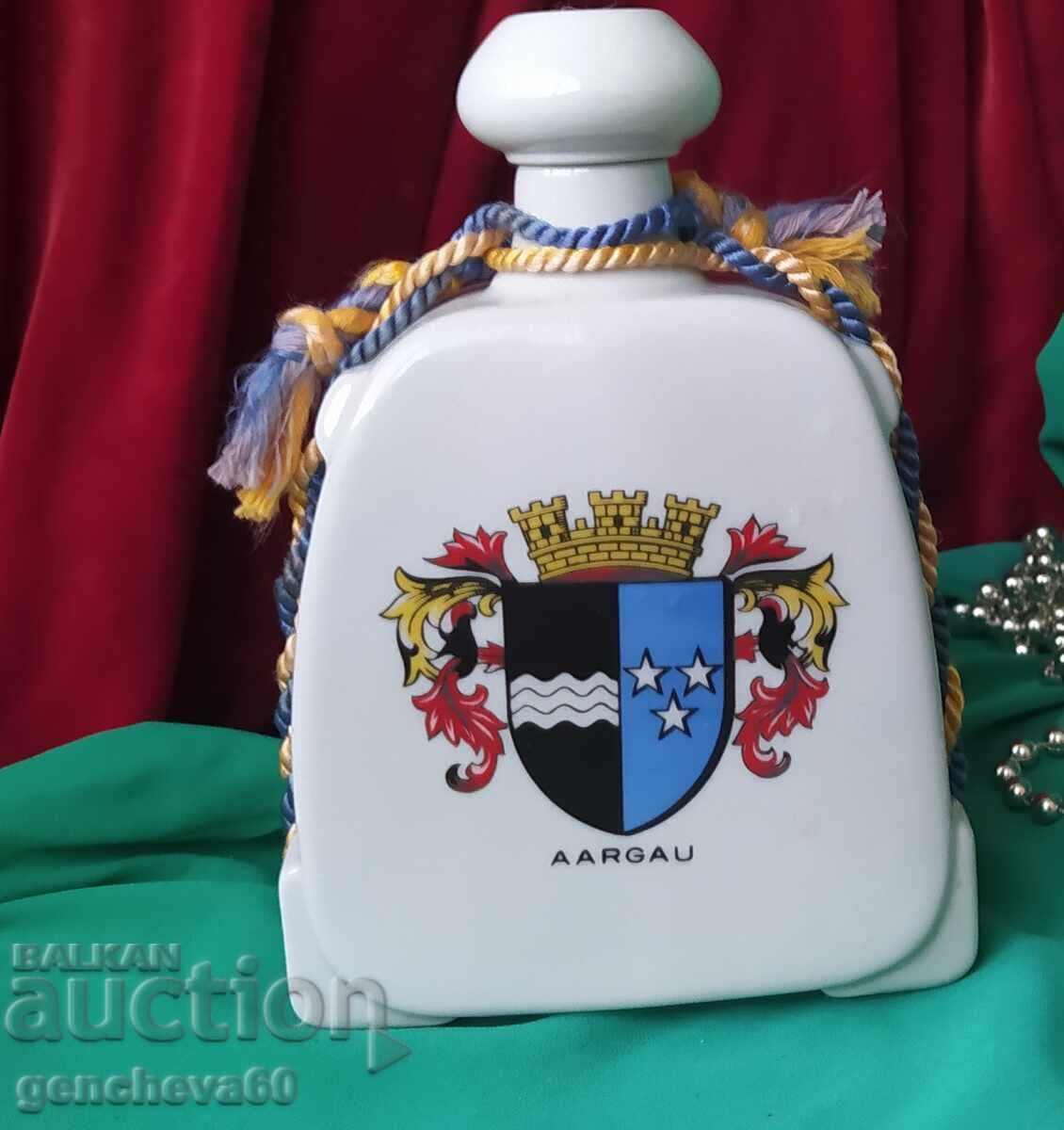 Porcelain cup with coat of arms / marking - 6