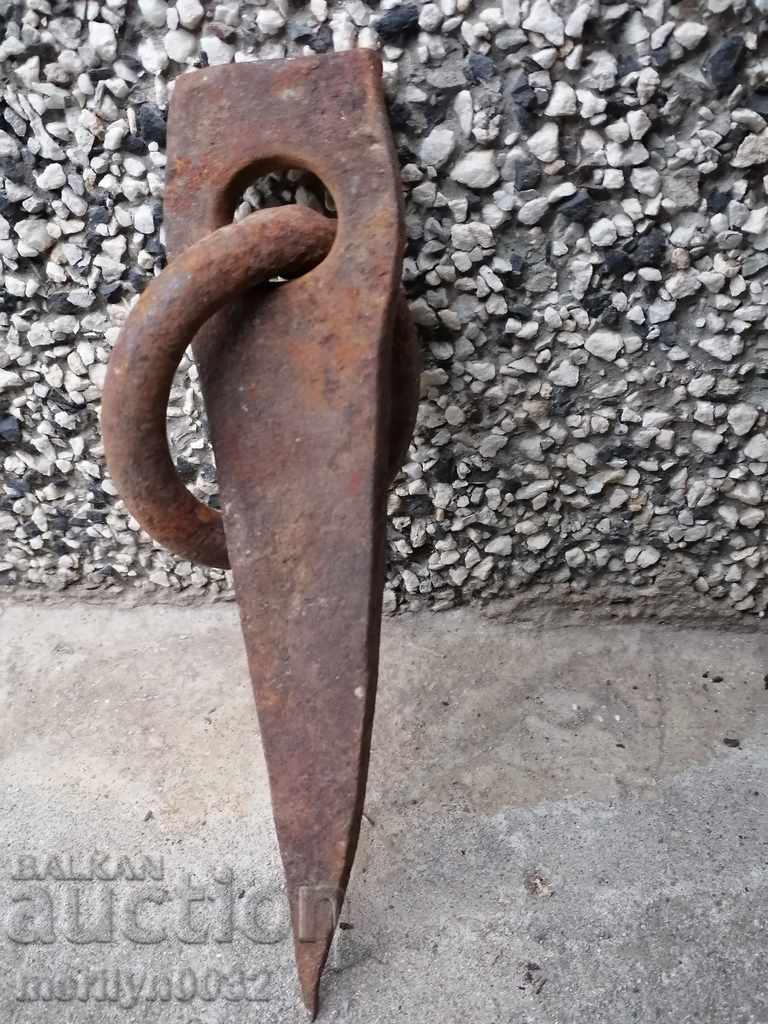 Old wrought iron wedge with wrought iron ring large nail with price 29.00 BGN | € 14.83 Old wrought iron wedge with wrought iron ring large nail with price 29.00 BGN | € 14.83