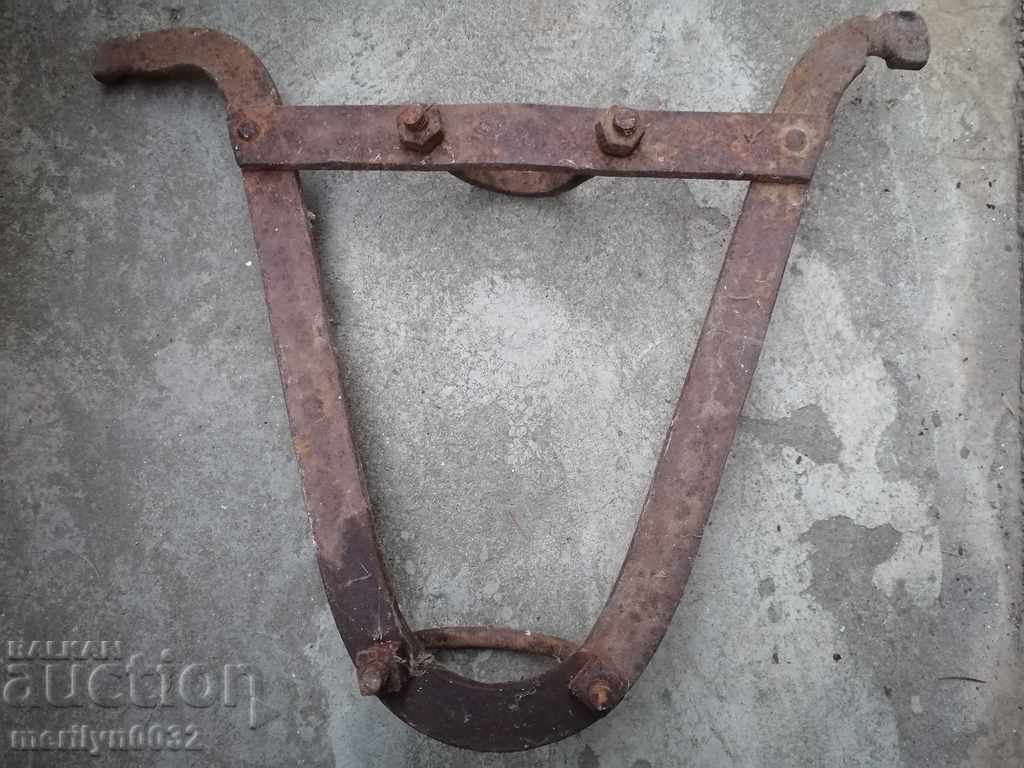 Old wrought iron wedge detail wrought iron cart with price 46.00 BGN | € 23.52 Old wrought iron wedge detail wrought iron cart with price 46.00 BGN | € 23.52