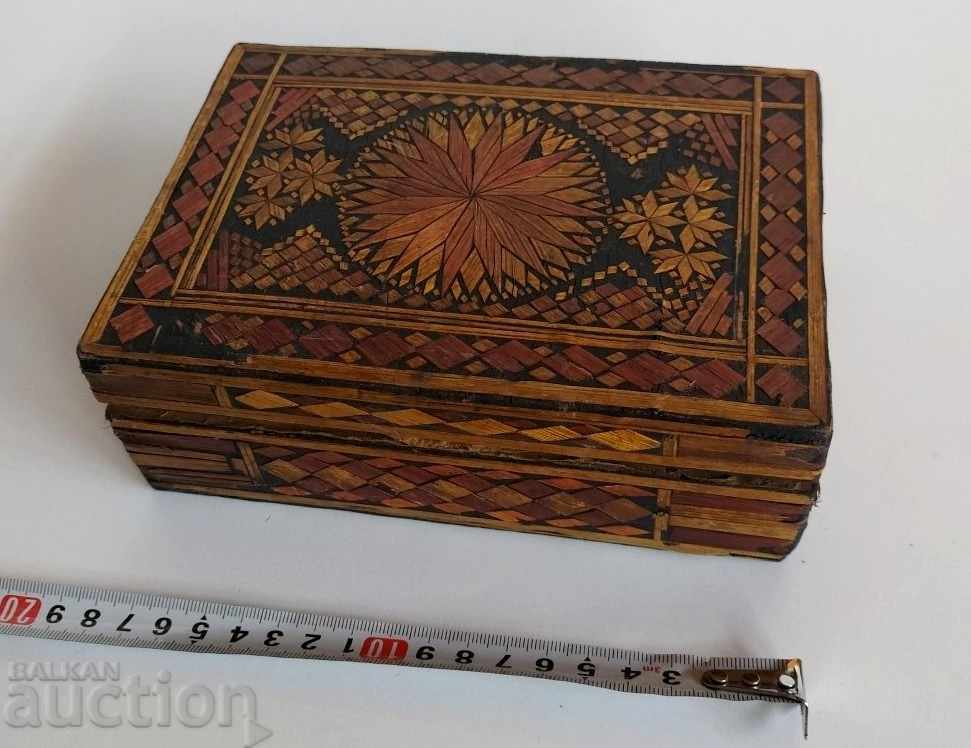 СОЦ ДЪРВЕНА КУТИЯ ИНТАРЗИЯ - 7 СОЦ ДЪРВЕНА КУТИЯ ИНТАРЗИЯ - 7