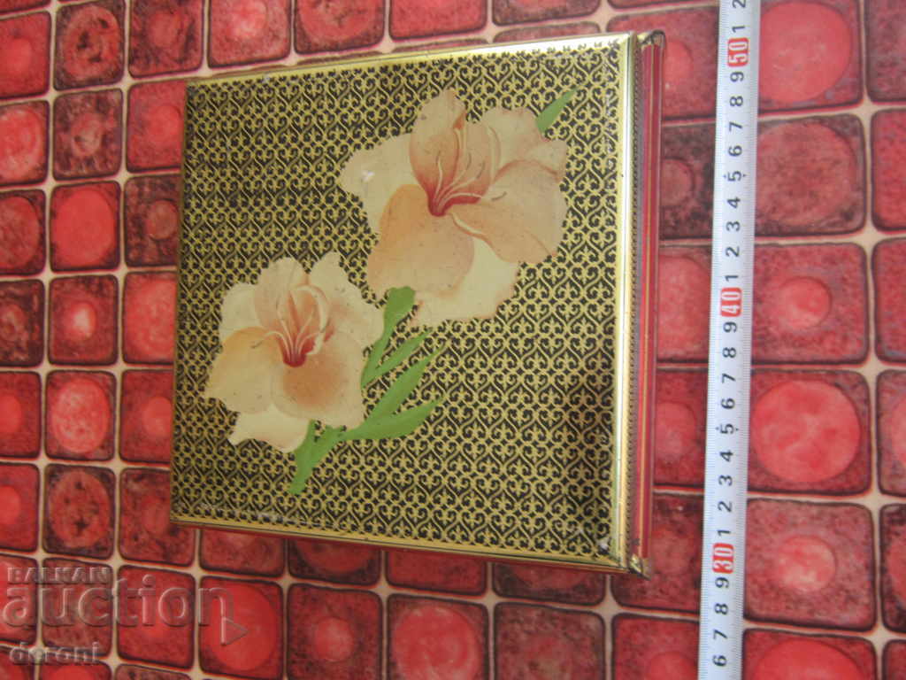 Haribo lithographic sheet metal box with price 15.00 BGN | € 7.67 Haribo lithographic sheet metal box with price 15.00 BGN | € 7.67