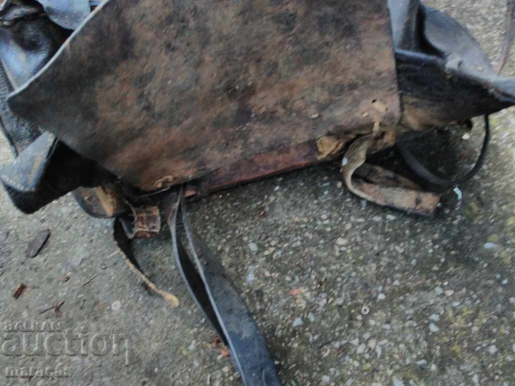 An old saddle with price 50.00 BGN | € 25.56