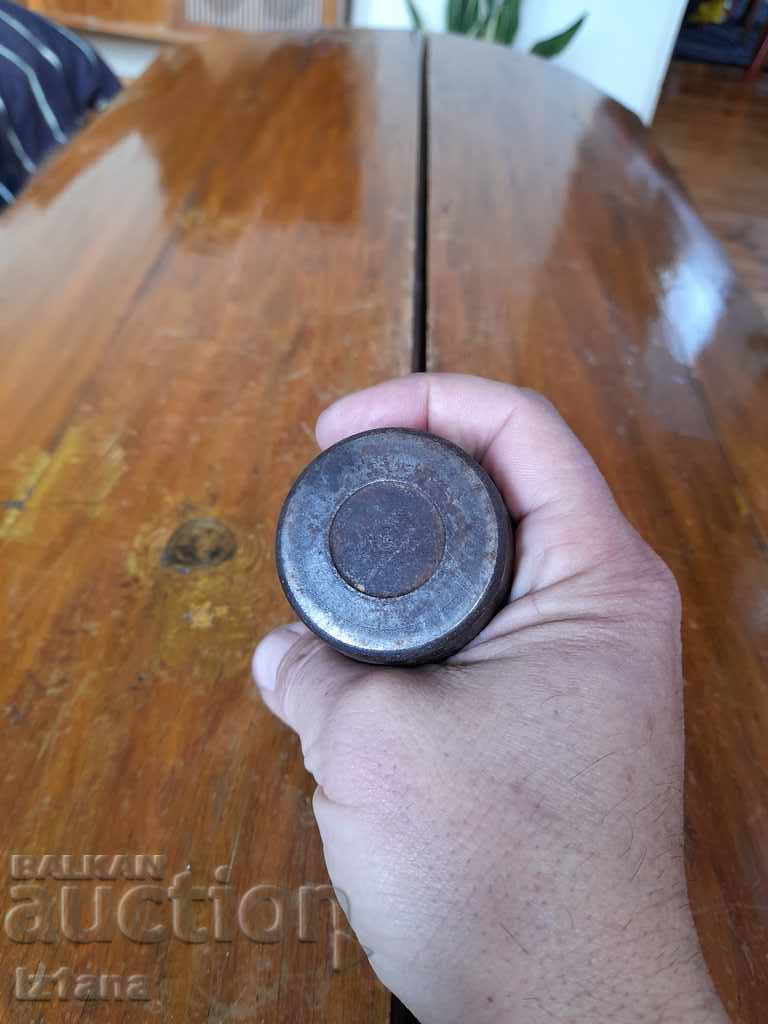 Auction An old anvil Auction An old anvil