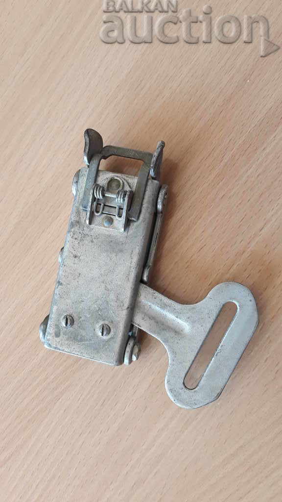 pilot four-point belt locking mechanism with price 41.00 BGN | € 20.96 pilot four-point belt locking mechanism with price 41.00 BGN | € 20.96