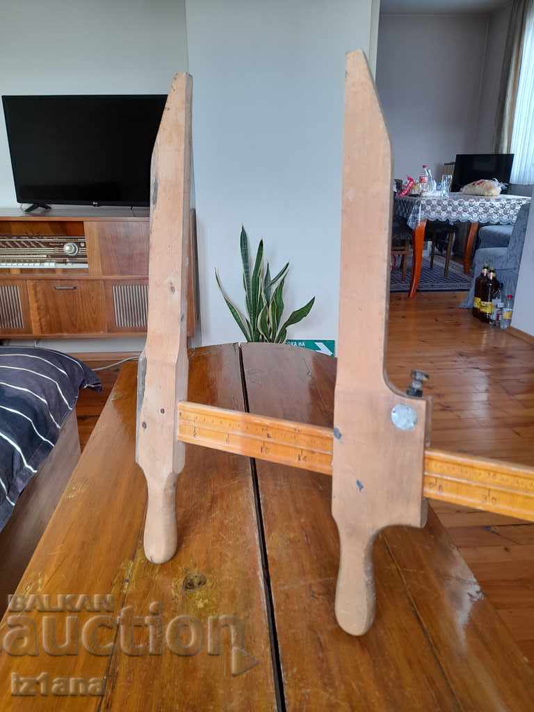 Auction Old Bench Auction Old Bench