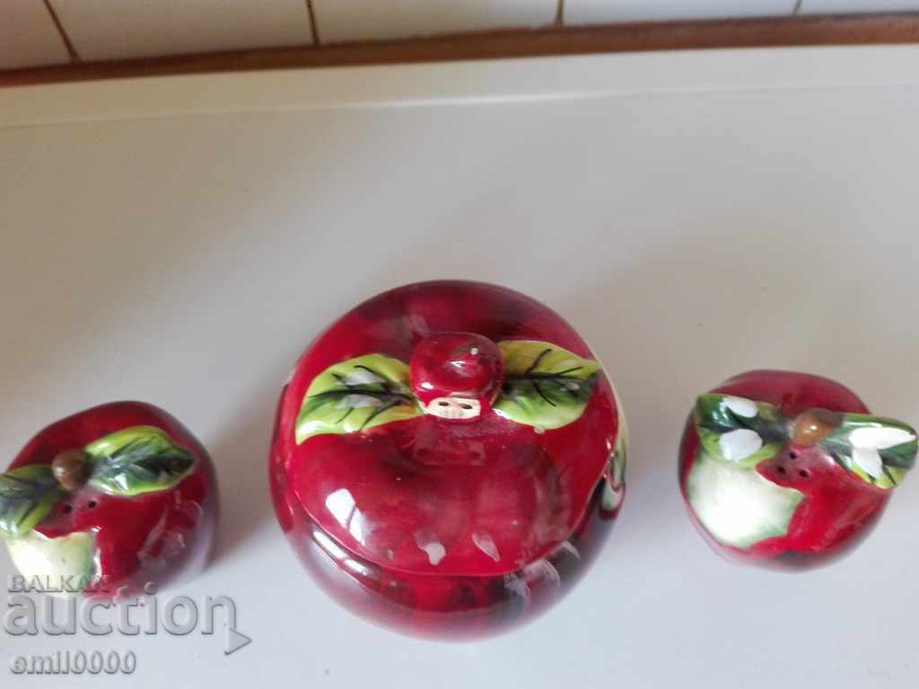 Όμορφο σετ μπαχαρικών. με τιμή 19.99 BGN | € 10.22 Όμορφο σετ μπαχαρικών. με τιμή 19.99 BGN | € 10.22