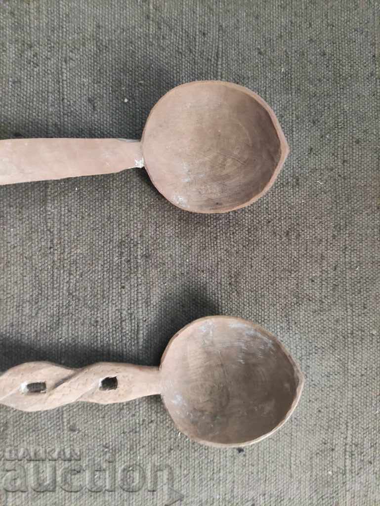 Auction 2 old wooden spoons Auction 2 old wooden spoons
