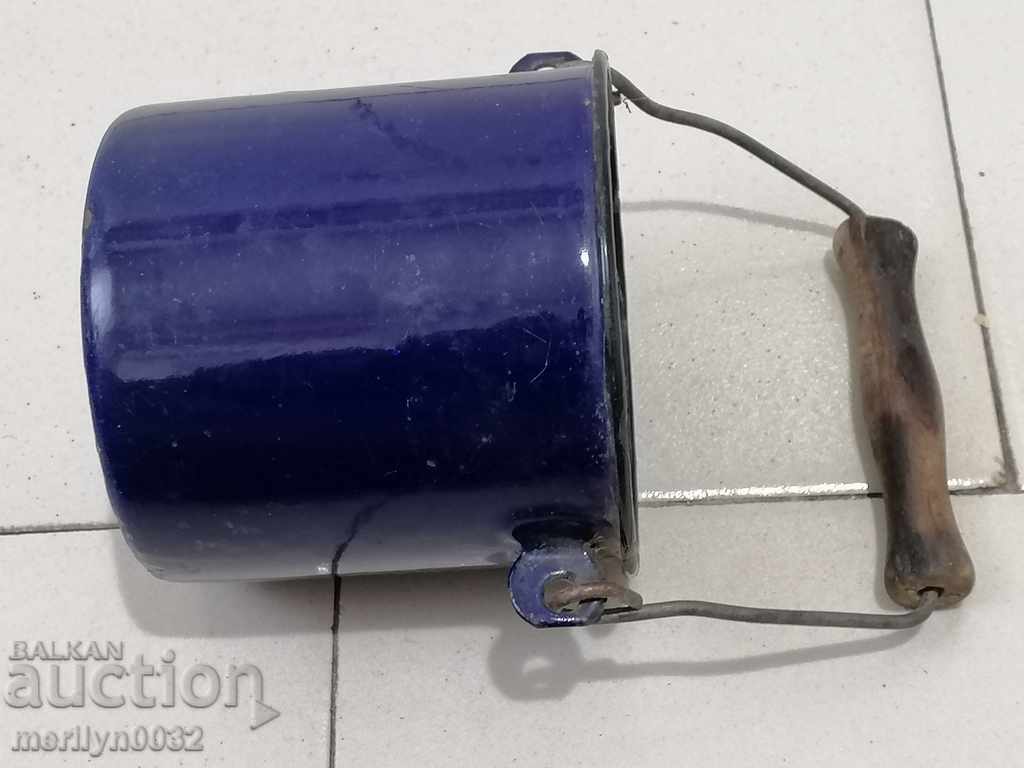 Old enamel jug enamel enamel dish - 5 Old enamel jug enamel enamel dish - 5