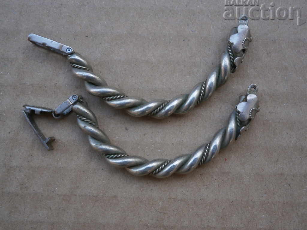 Delivery of antique chain bracelet from women's watch art deco Delivery of antique chain bracelet from women's watch art deco