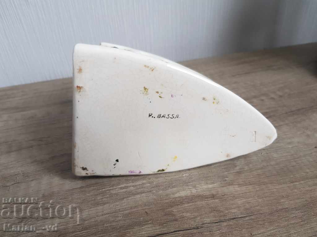 Delivery of Souvenir porcelain iron