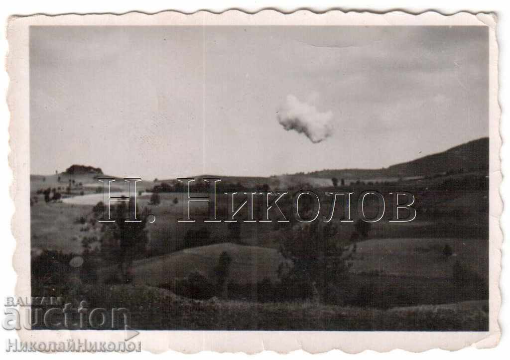 1937 LITTLE OLD PHOTO MILITARY BOMB B309 1937 LITTLE OLD PHOTO MILITARY BOMB B309