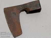 Παλιά εργαλείο τσεκούρι σφυρήλατο σίδερο