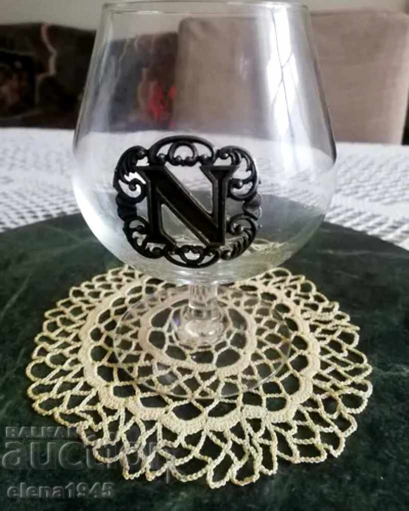 Ποτήρια κονιάκ με τιμή 40.00 BGN | € 20.45 Ποτήρια κονιάκ με τιμή 40.00 BGN | € 20.45