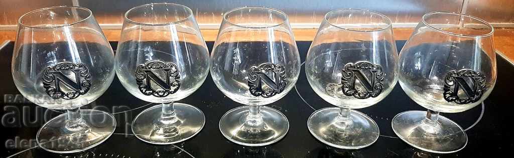 Παράδοση Ποτήρια κονιάκ Παράδοση Ποτήρια κονιάκ