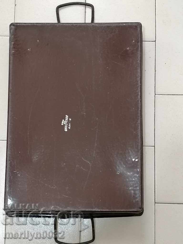 An enameled container, that's a platter with enamel - 5 An enameled container, that's a platter with enamel - 5