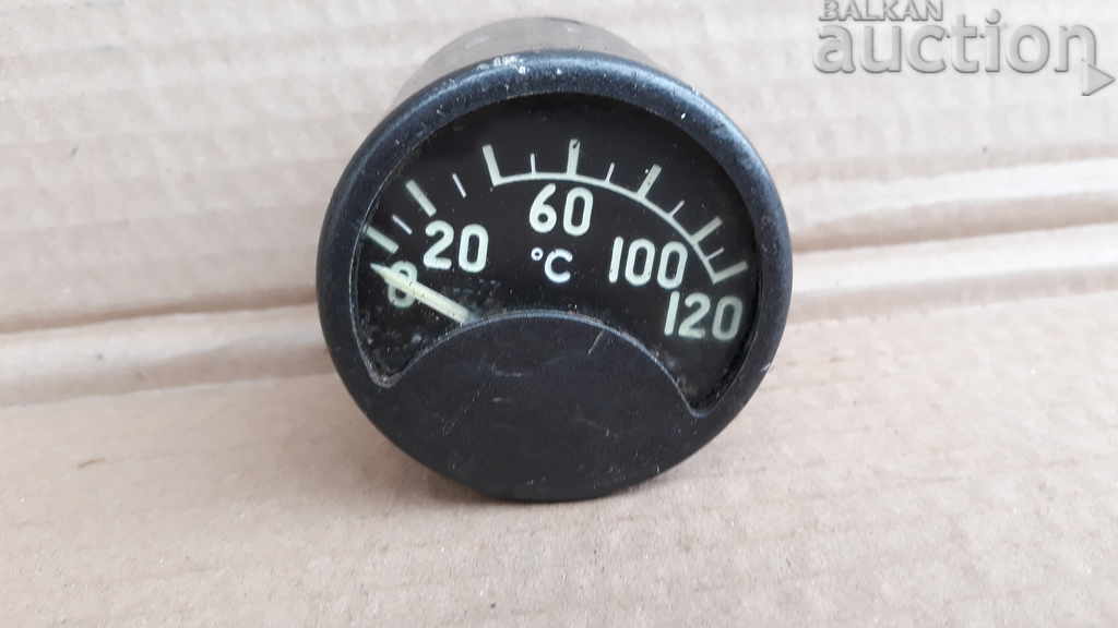 Measuring instrument from an armored vehicle, antique, phosphorescent Measuring instrument from an armored vehicle, antique, phosphorescent