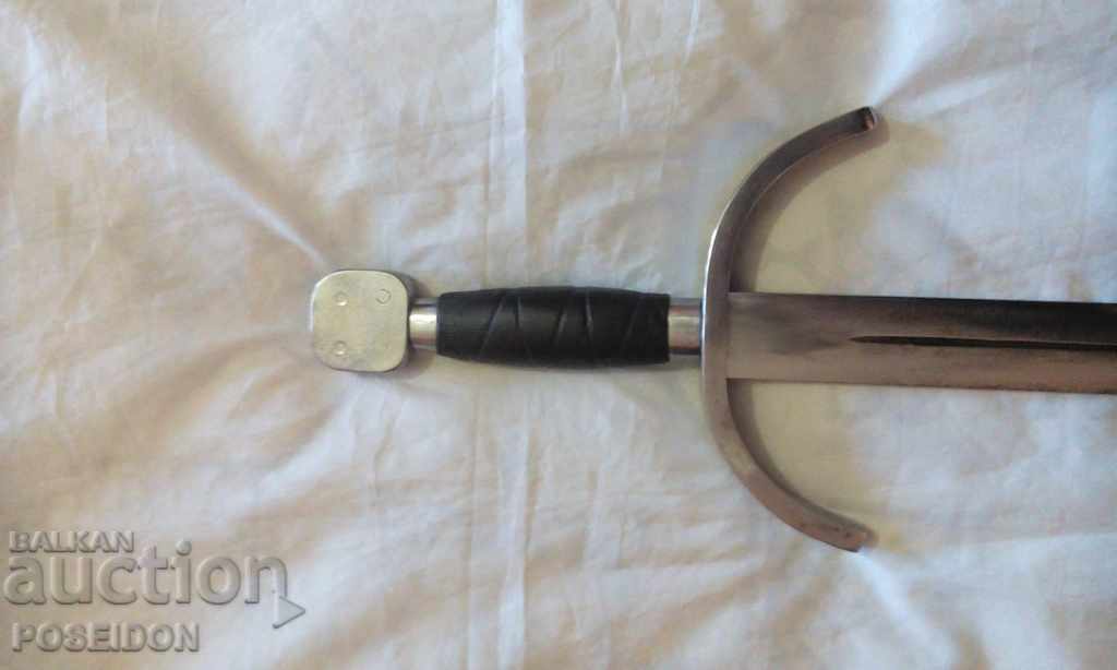 REPLICA OF A MEDIEVAL SWORD; SWORD; CHECKERS; BIKE - 5 REPLICA OF A MEDIEVAL SWORD; SWORD; CHECKERS; BIKE - 5