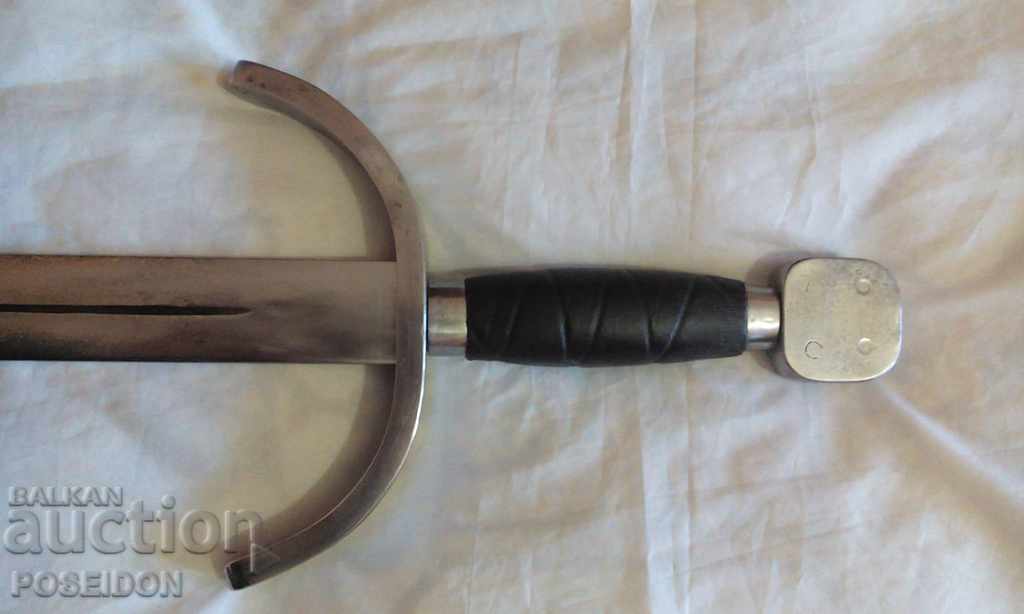 REPLICA OF A MEDIEVAL SWORD; SWORD; CHECKERS; BIKE REPLICA OF A MEDIEVAL SWORD; SWORD; CHECKERS; BIKE