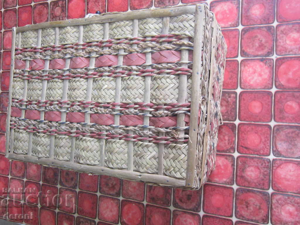 Delivery of Antique wicker jewelry box items Delivery of Antique wicker jewelry box items