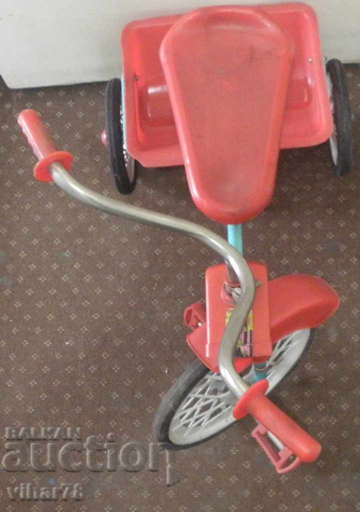 Delivery of An old children's bicycle Delivery of An old children's bicycle