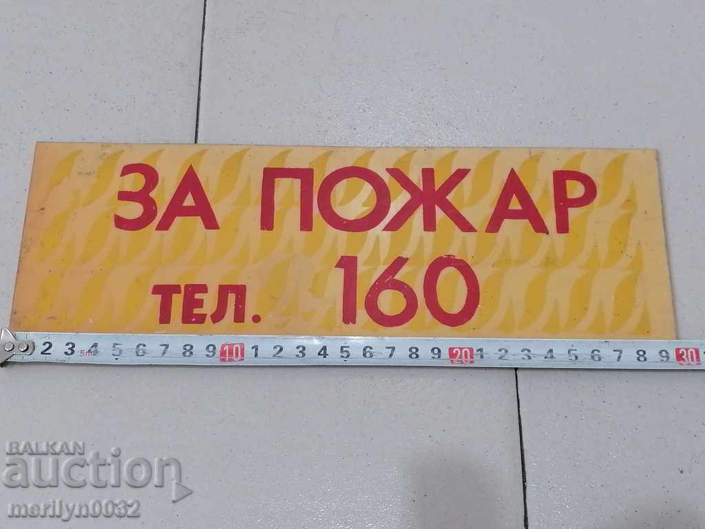 Auction Plastic social plate, plate Auction Plastic social plate, plate