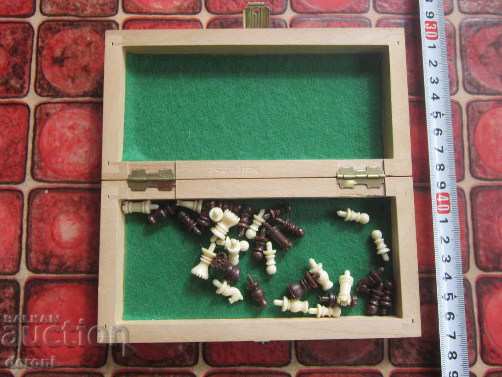 Auction  Unique German tourist chess