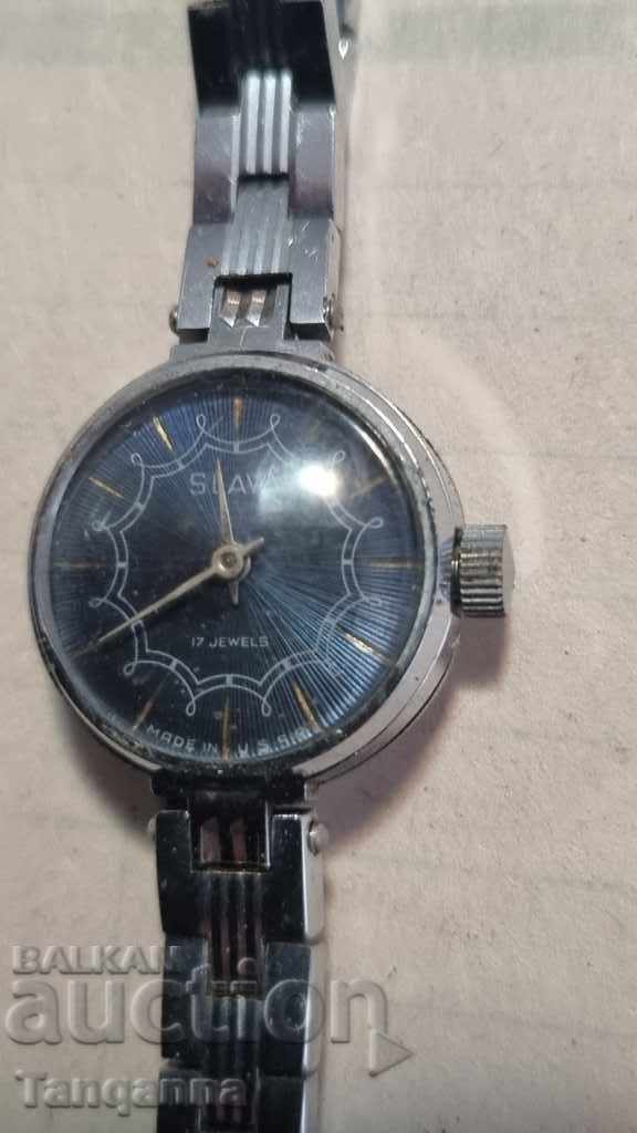 Часовник Слава с цена 18.00 лв. | € 9.20 Часовник Слава с цена 18.00 лв. | € 9.20