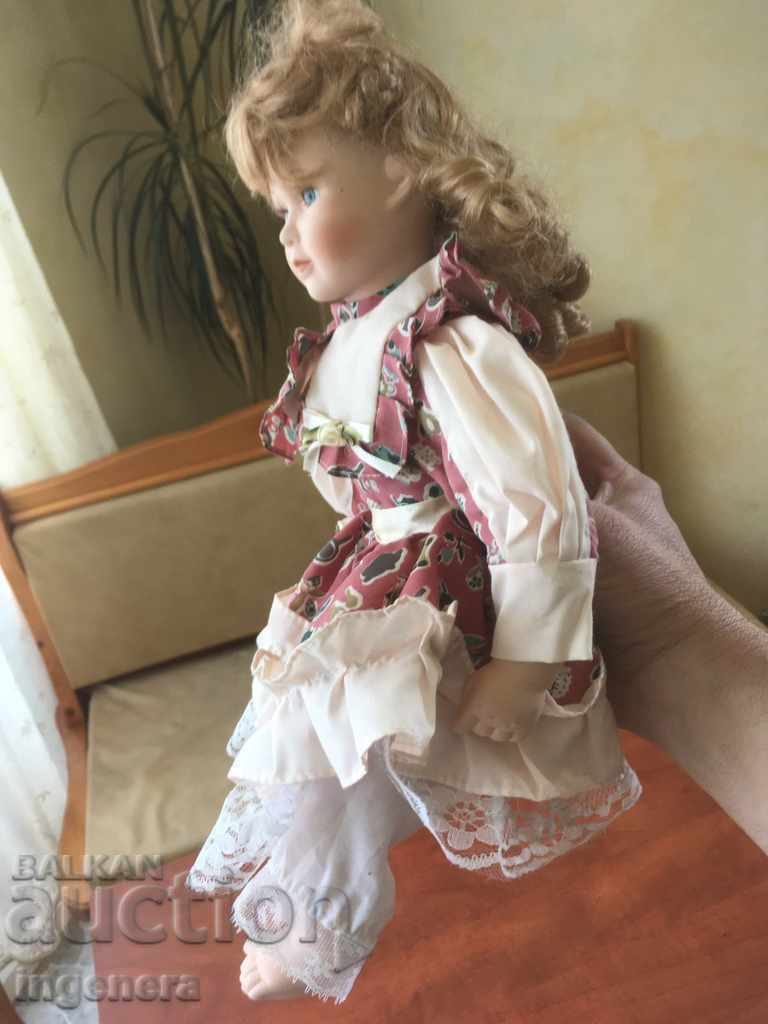 DOLL TOY PORCELAIN HEAD AND COLLECTION LIMBS with price 48.00 BGN | € 24.54 DOLL TOY PORCELAIN HEAD AND COLLECTION LIMBS with price 48.00 BGN | € 24.54