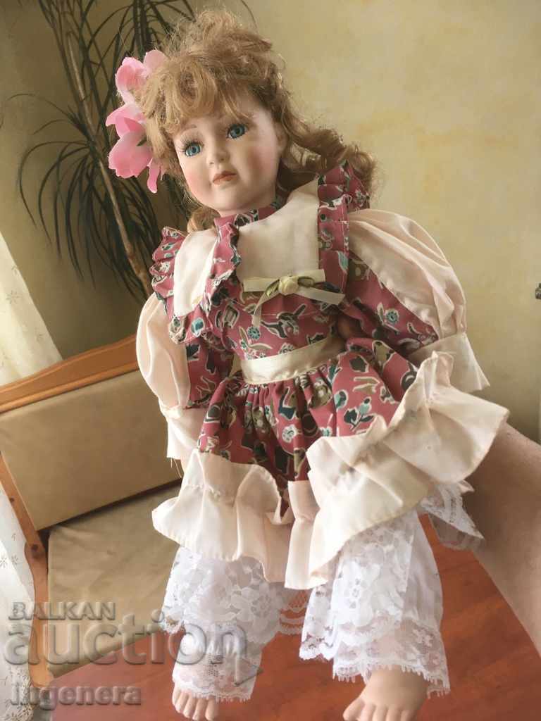DOLL TOY PORCELAIN HEAD AND COLLECTION LIMBS