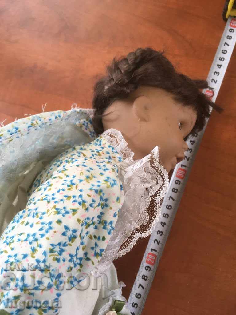 Auction DOLL TOY PORCELAIN HEAD AND LIMBS GLASS EYES Auction DOLL TOY PORCELAIN HEAD AND LIMBS GLASS EYES