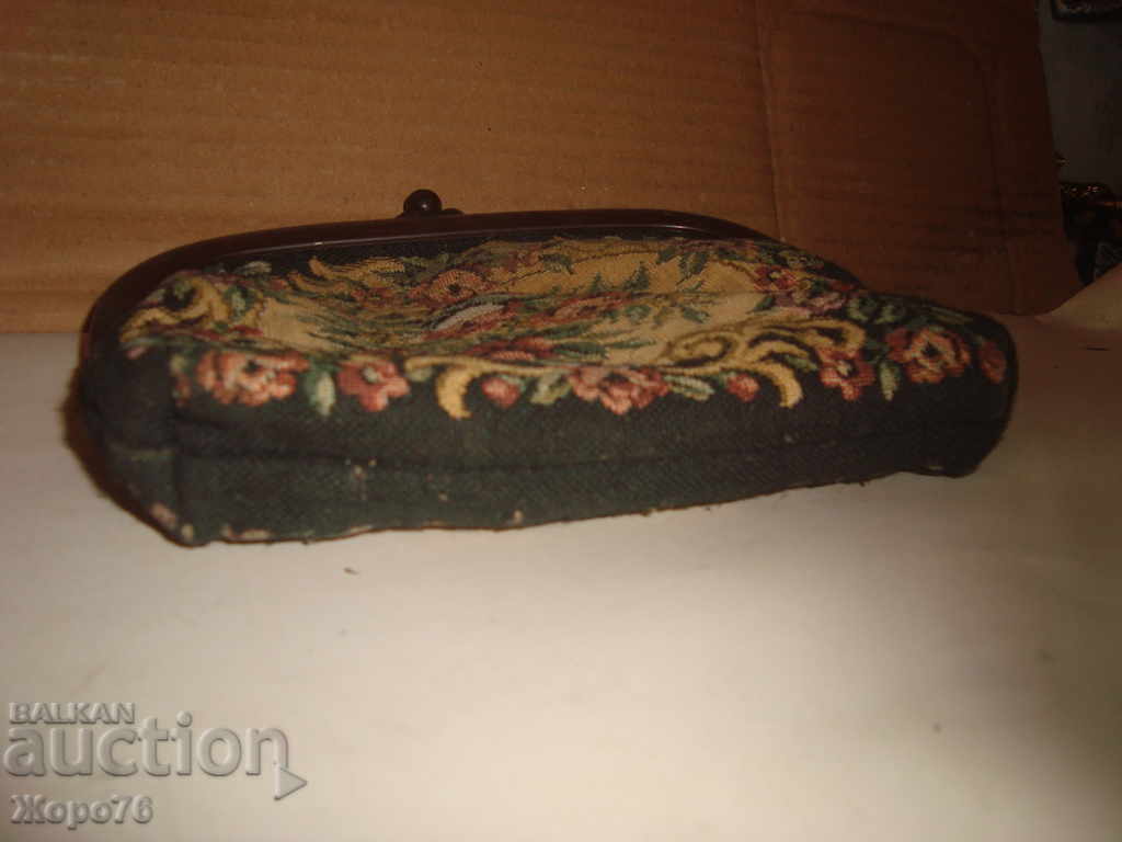 Old VINTAGE CASE OF EMBROIDERY FABRIC FOR GLASSES OR OTHER THINGS - 6