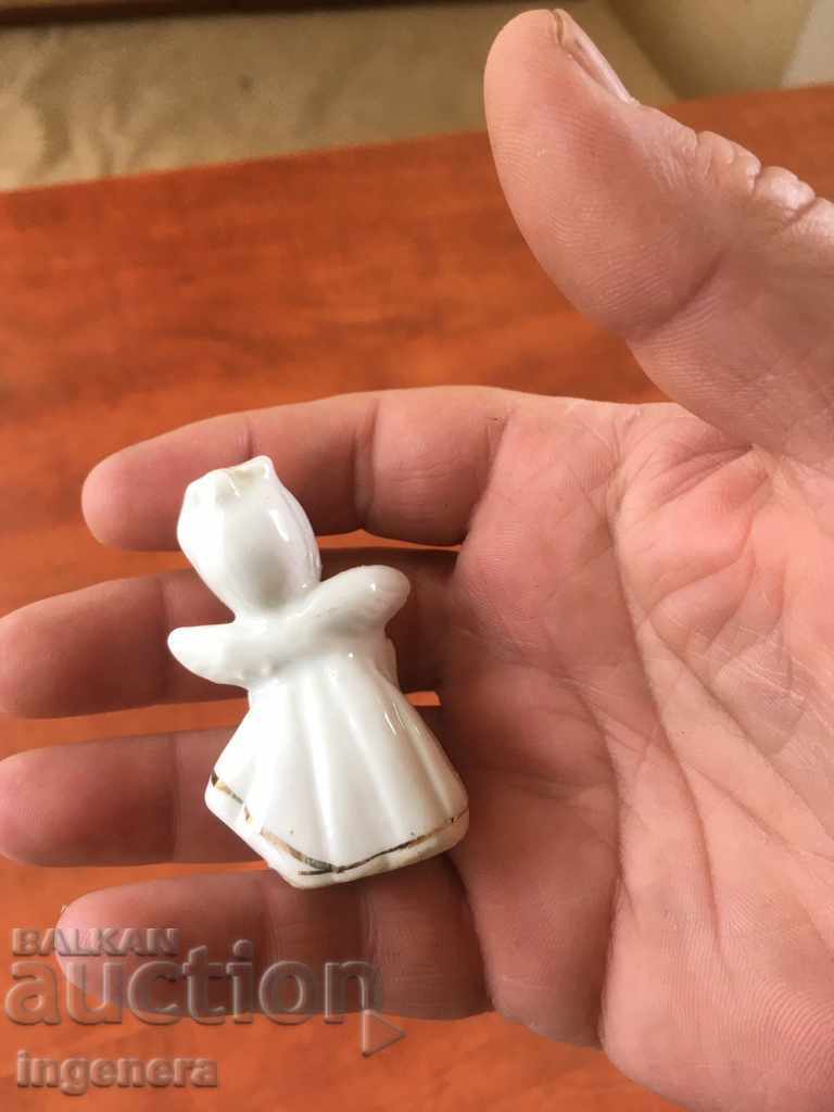 Аукцион ПОРЦЕЛАН ФИГУРА СТАТУЕТКА ПОЗЛАТА ЧИНЕЛИСТКАТА Аукцион ПОРЦЕЛАН ФИГУРА СТАТУЕТКА ПОЗЛАТА ЧИНЕЛИСТКАТА