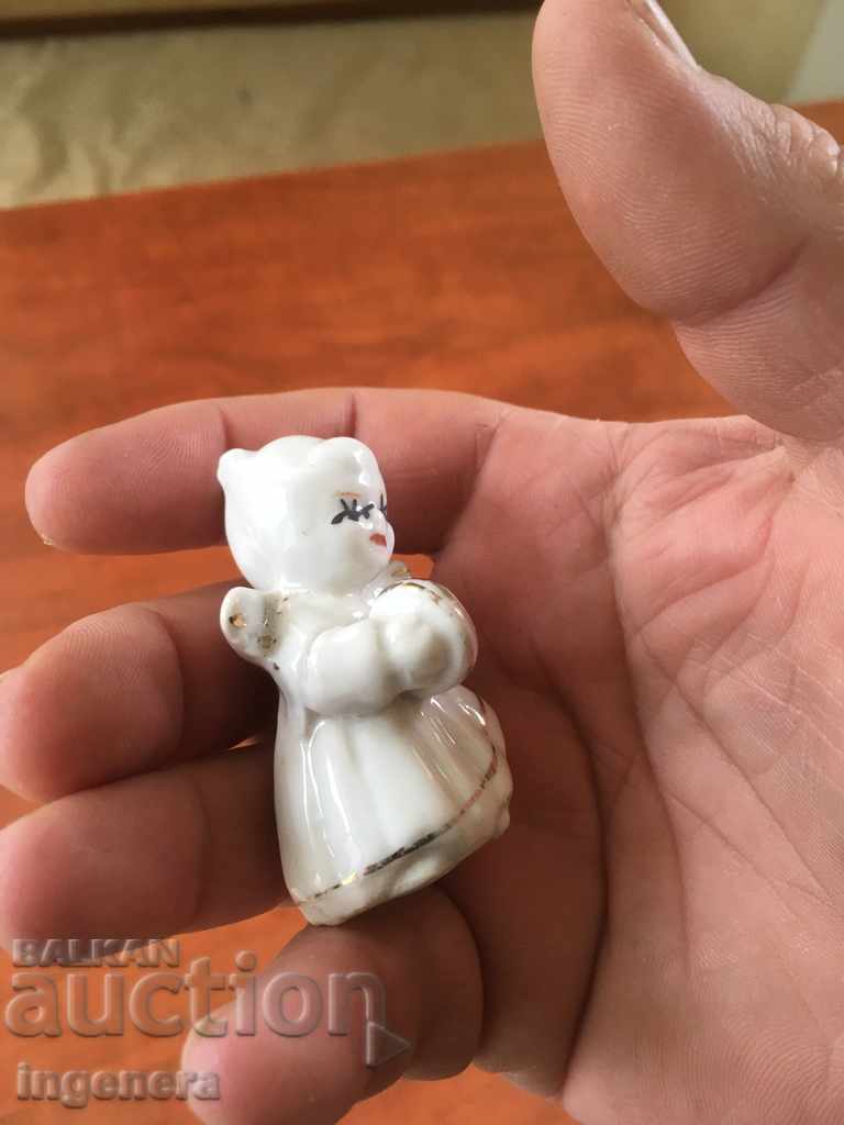 Livrarea STATUT FIGURA PORCELAN CINELIS DE AUR