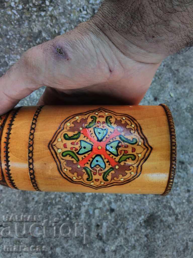 Доставка на Дървена бутилка  пирографирана .