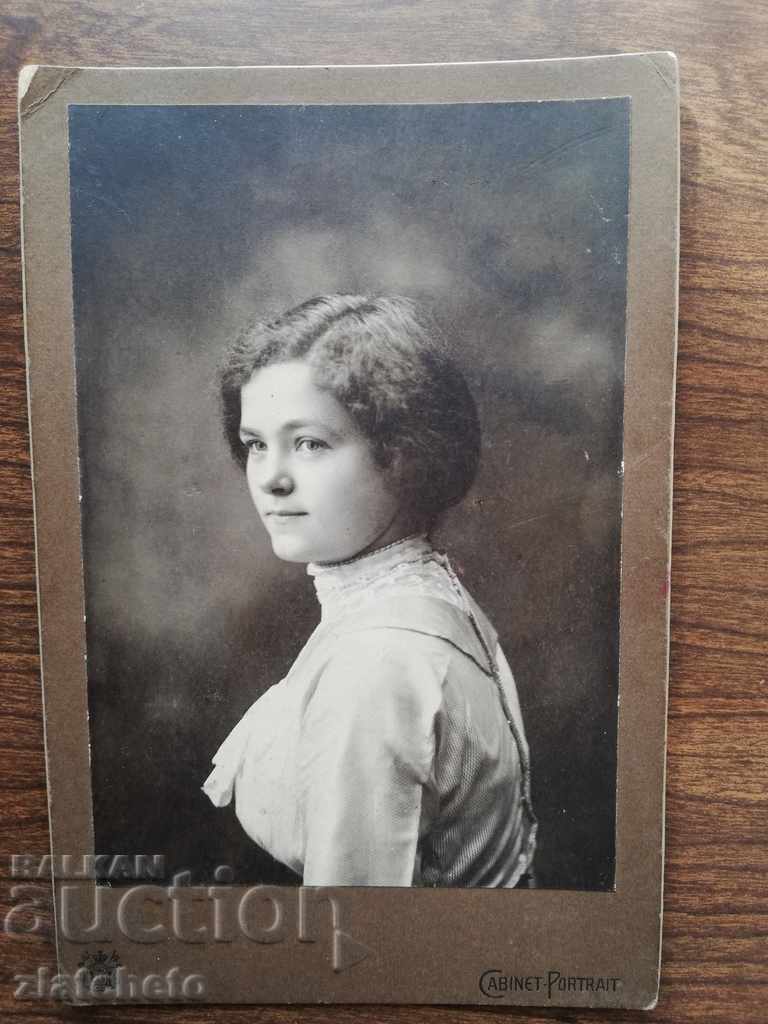 2 old photos - Elisaveta Krantova with price 40.00 BGN | € 20.45